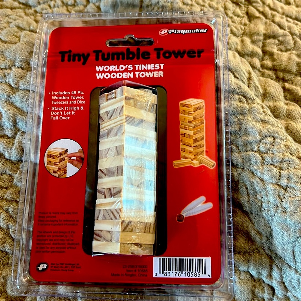 Cute game! Build a tower using tiny blocks.
